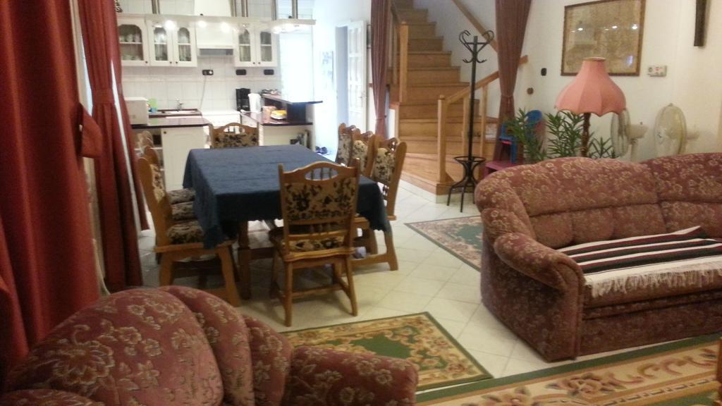 זמראדי Csokonai Guesthouse חדר תמונה